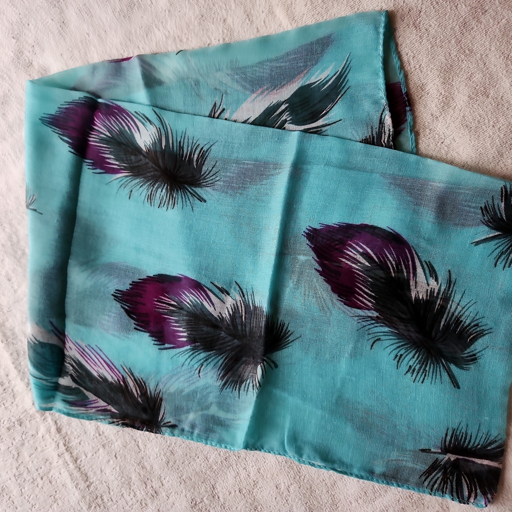 Turquoise Feather Print Scarf